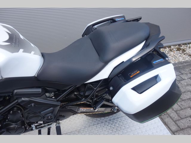 kawasaki - versys-650-grand-tourer
