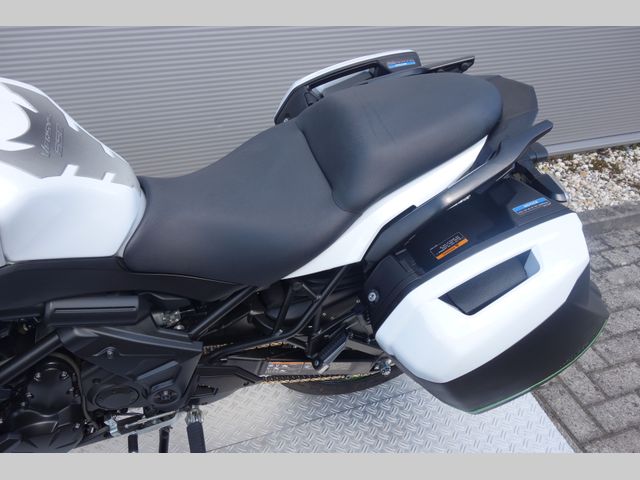 kawasaki - versys-650-grand-tourer