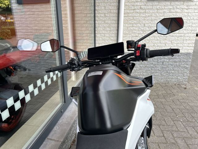 ktm - 990-duke-r