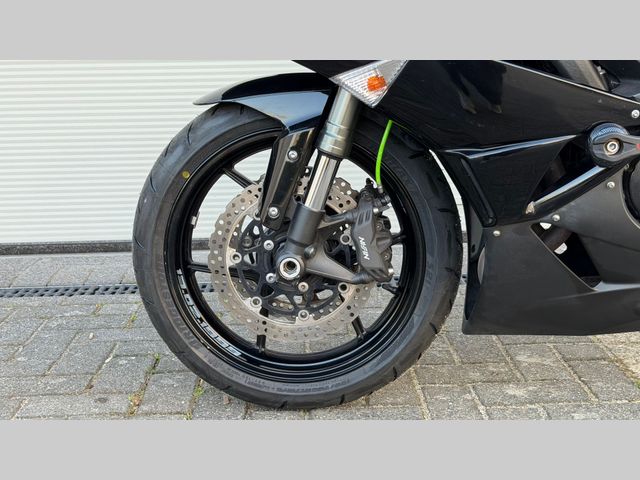 kawasaki - ninja-zx-6r