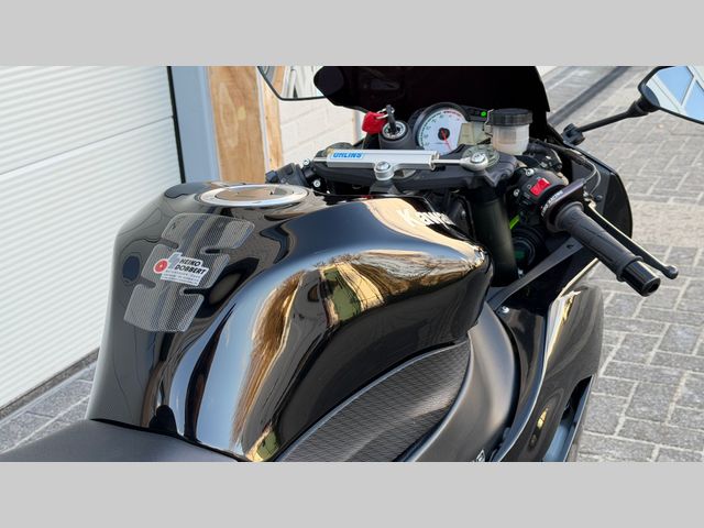 kawasaki - ninja-zx-6r