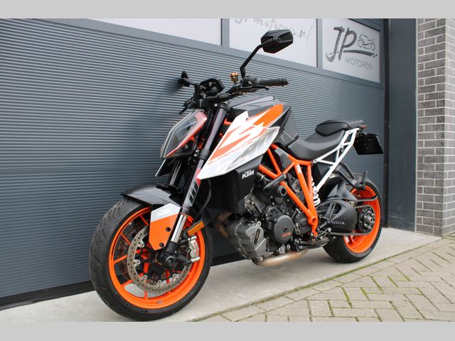 ktm - 1290-super-duke-r