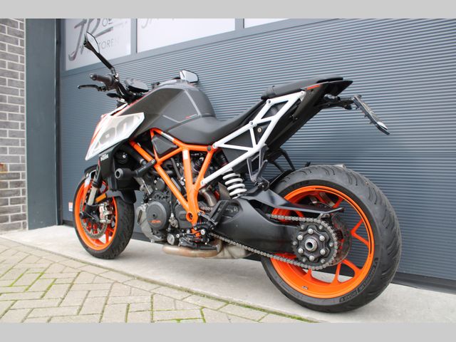 ktm - 1290-super-duke-r