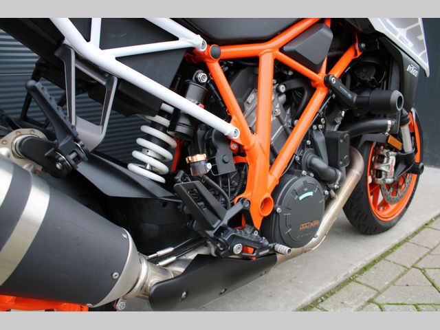ktm - 1290-super-duke-r