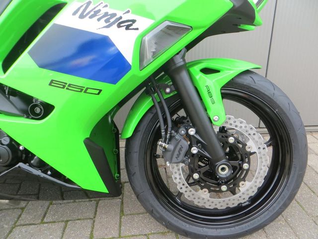 kawasaki - ninja-650-krt-edition