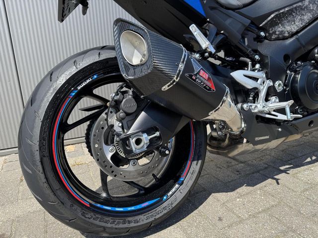 suzuki - gsx-s-950