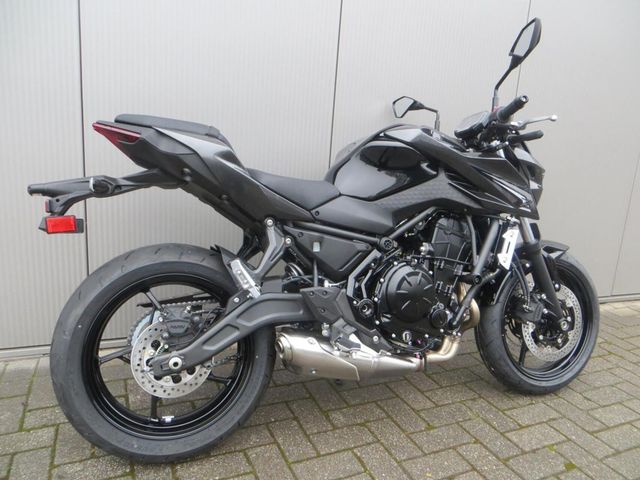 kawasaki - z650-s