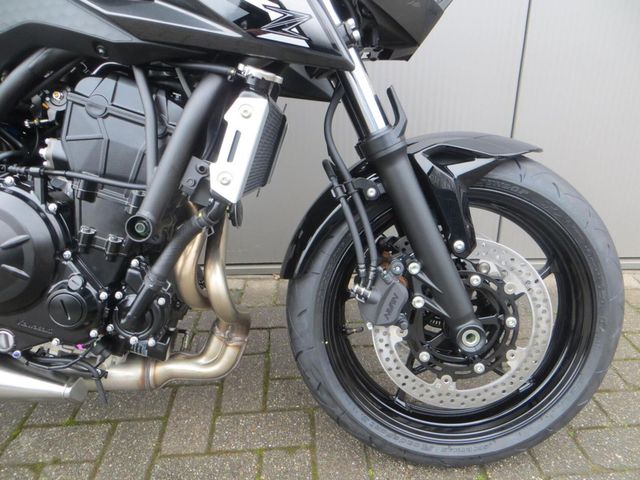 kawasaki - z650-s