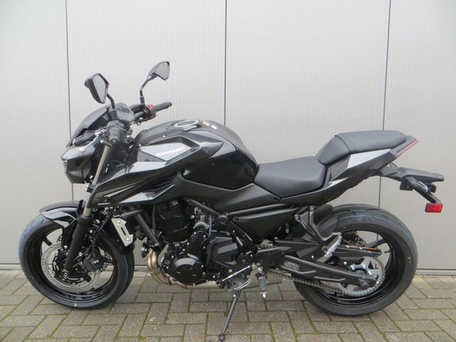 kawasaki - z650-s