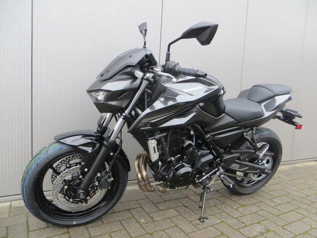 kawasaki - z650-s