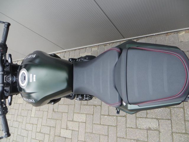 suzuki - gsx-8tt