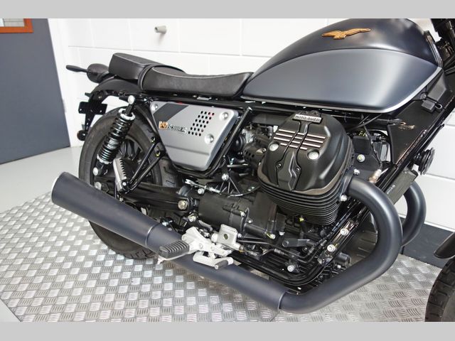 moto-guzzi - v-9-bobber