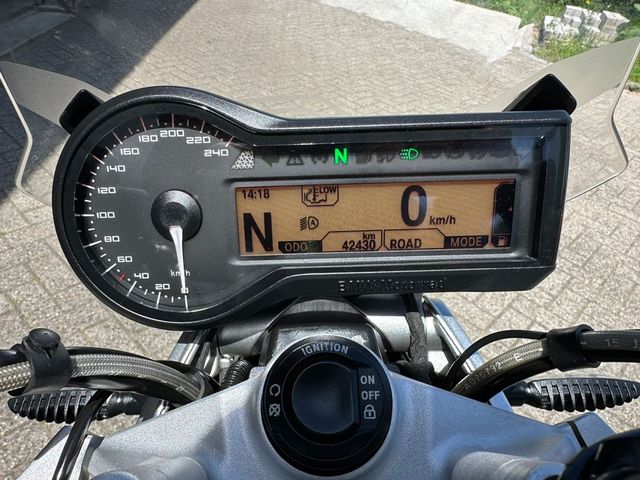 bmw - r-1200-r-abs
