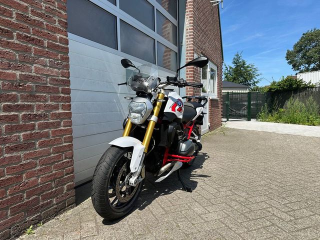 bmw - r-1200-r-abs