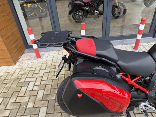 ducati - multistrada-v4-pikes-peak