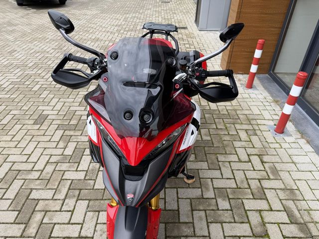 ducati - multistrada-v4-pikes-peak