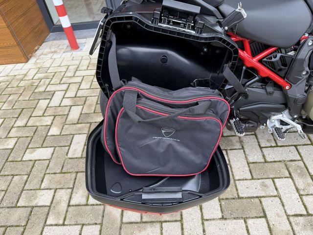 ducati - multistrada-v4-pikes-peak