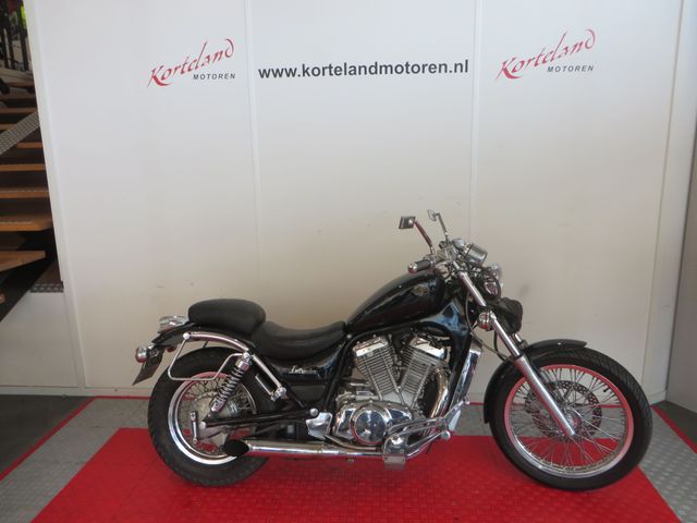suzuki - vs-700-intruder