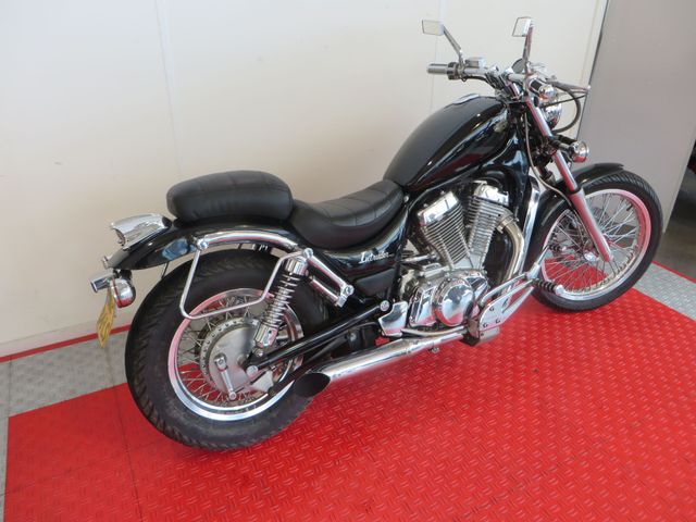 suzuki - vs-700-intruder