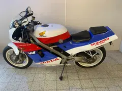 Honda VFR 400 R 1988 occasion – foto 7 van 18