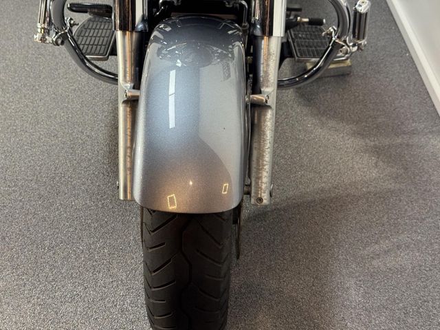 suzuki - vl-1500-intruder