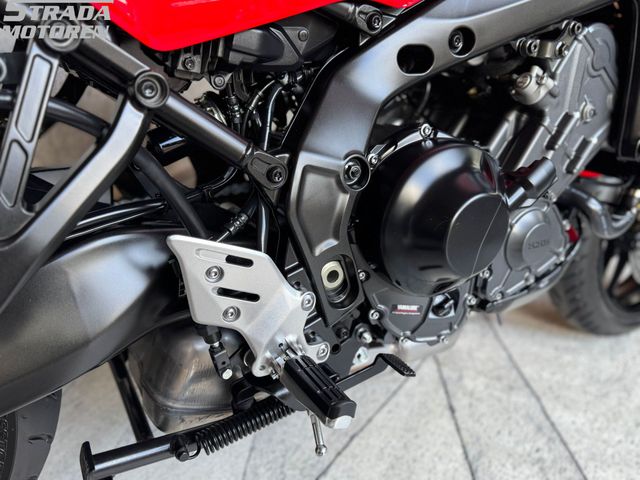 yamaha - tracer-9