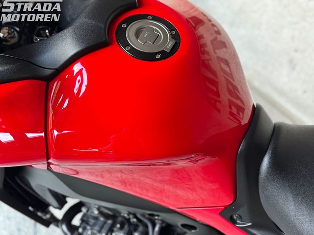 yamaha - tracer-9
