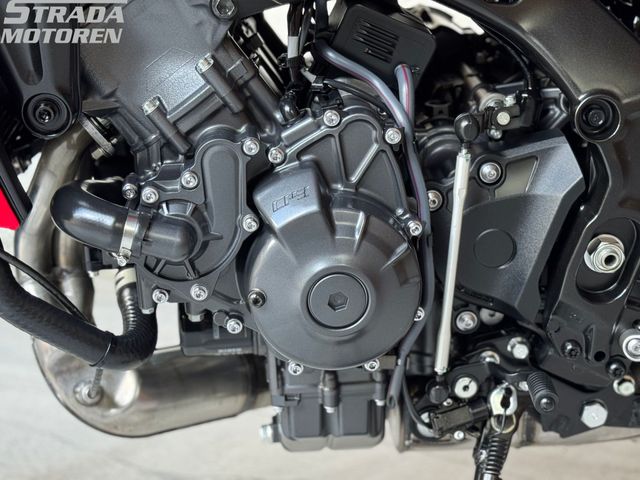 yamaha - tracer-9