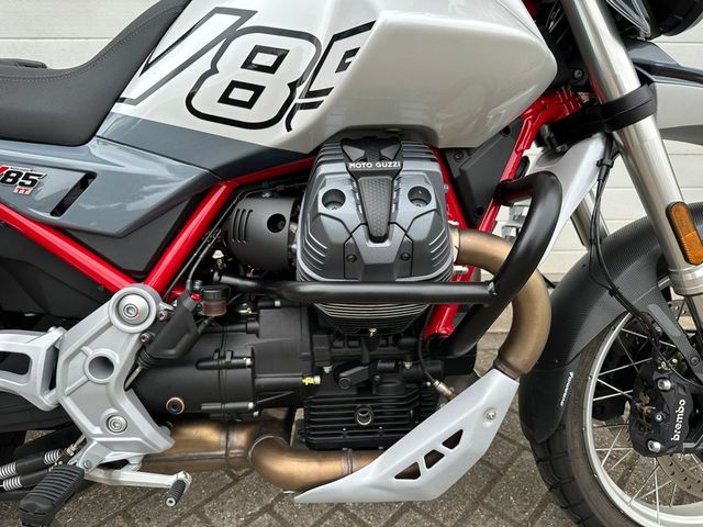 moto-guzzi - v-85-tt