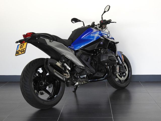 bmw - r-1300-r