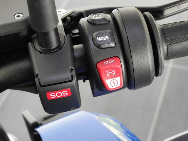 bmw - r-1300-r