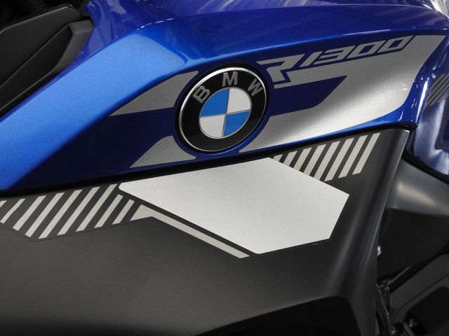 bmw - r-1300-r