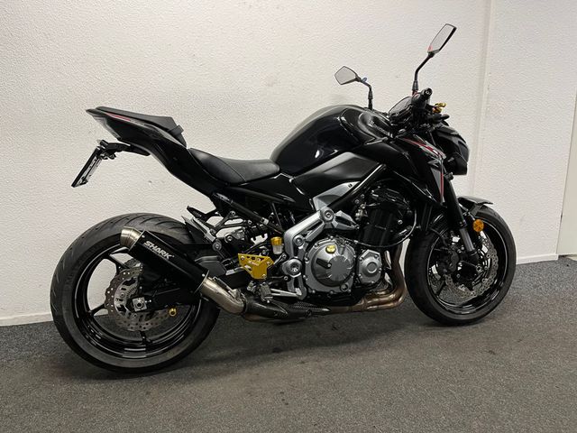 kawasaki - z900