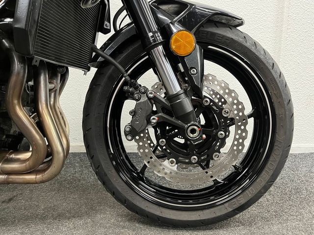 kawasaki - z900