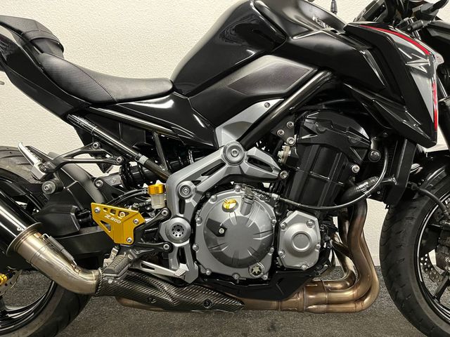 kawasaki - z900
