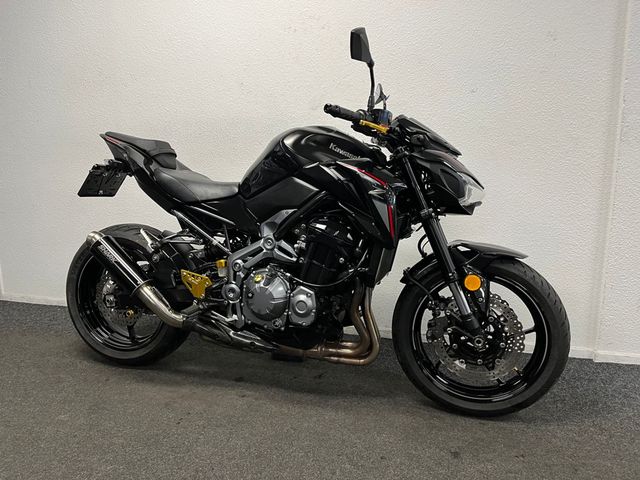 kawasaki - z900