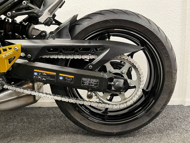 kawasaki - z900