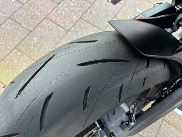 honda - cbr-650-r