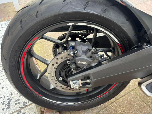 honda - cbr-650-r