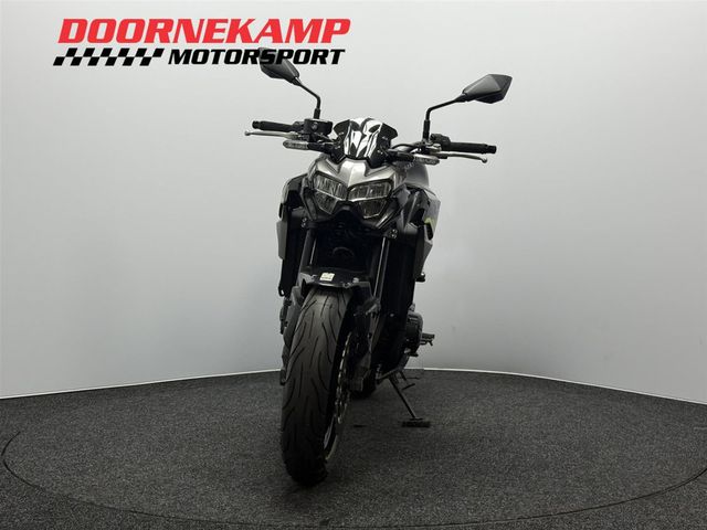 kawasaki - z900