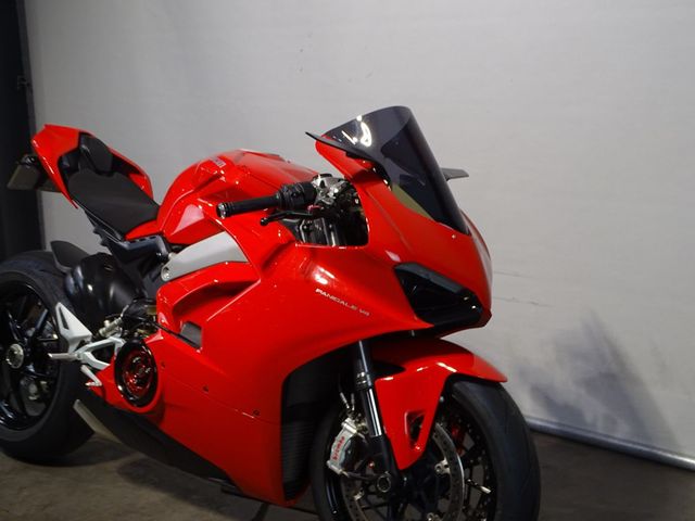 ducati - panigale-v4
