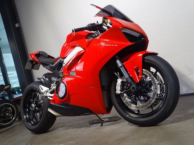 ducati - panigale-v4