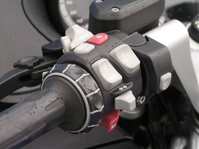 bmw - r-1200-rt