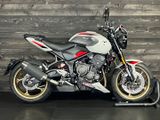 TRIUMPH TRIDENT 800