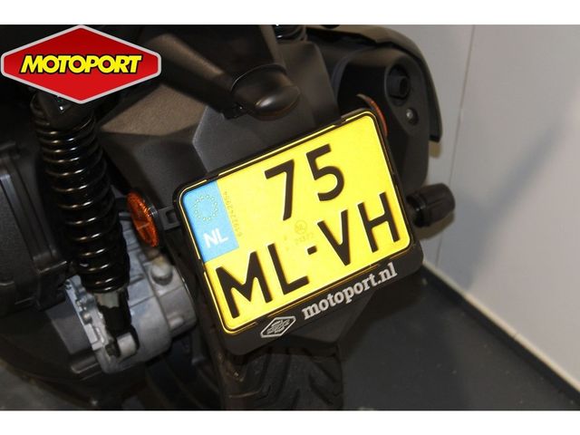 yamaha - x-max-300-abs