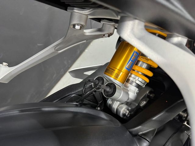 triumph - speed-triple-1200-rs