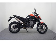 KTM 890 DUKE