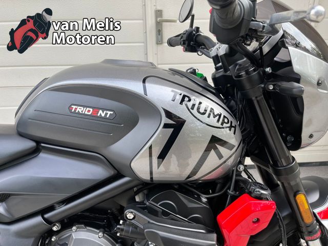 triumph - trident-900