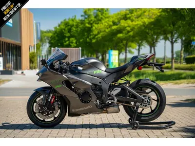 KAWASAKI NINJA ZX-10RR – foto 4