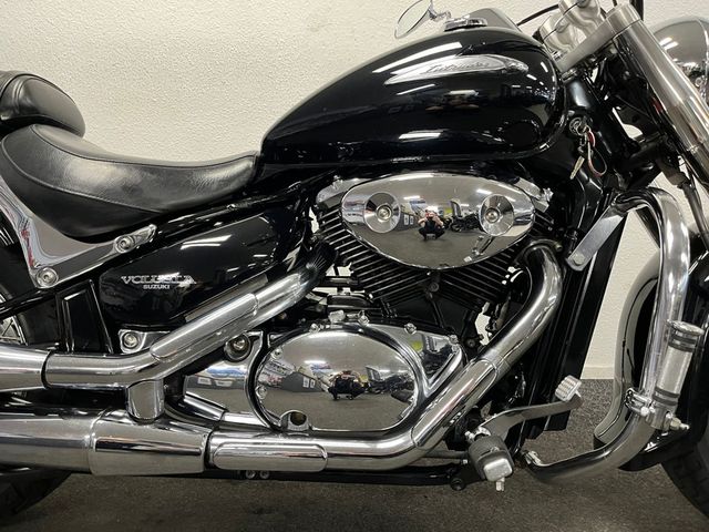 suzuki - vl-800-volusia